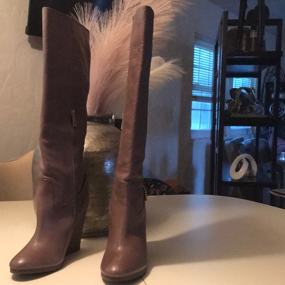 New COACH Brown Gold Leather “Dorthy” Boots - Picture 2 of 13